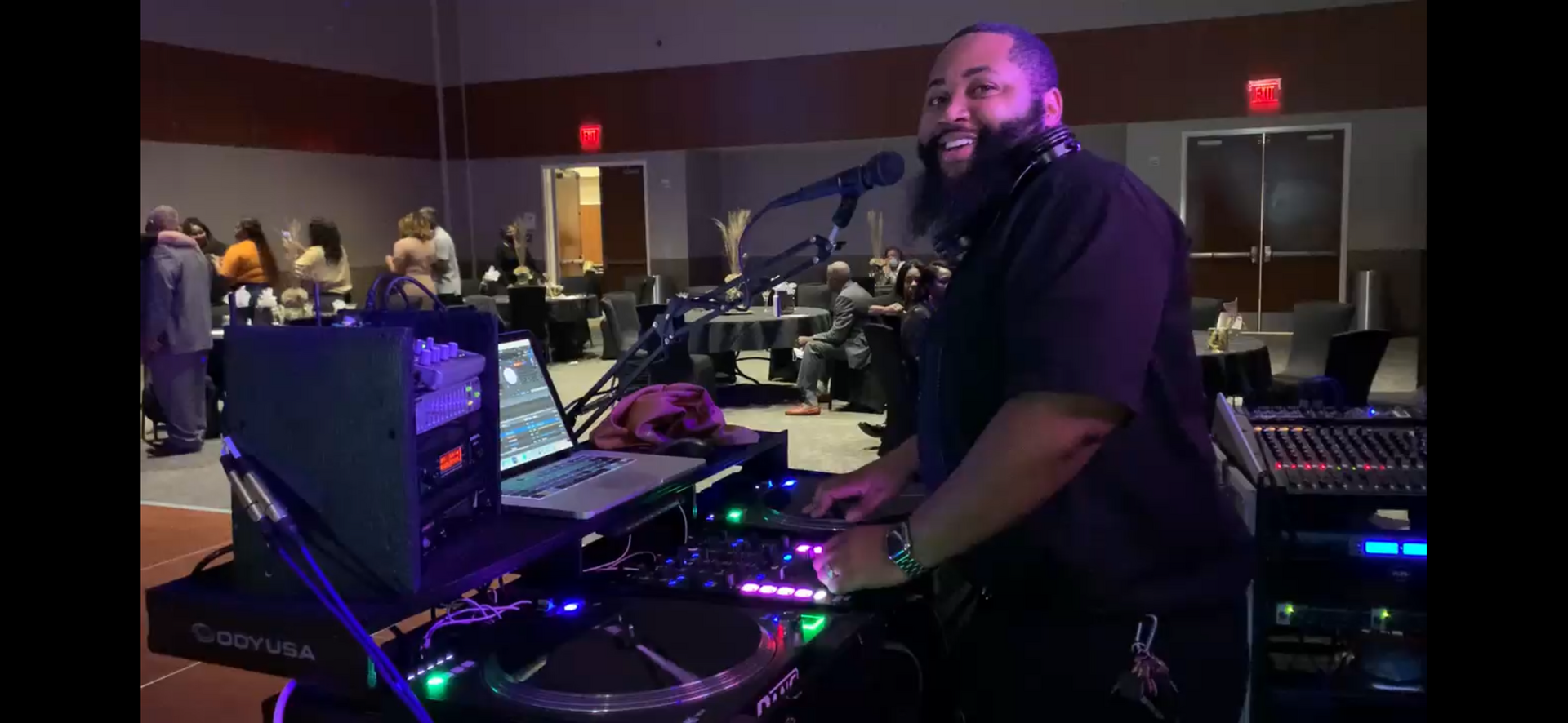 Frequency One DJ sound and lighting services in Washington NC